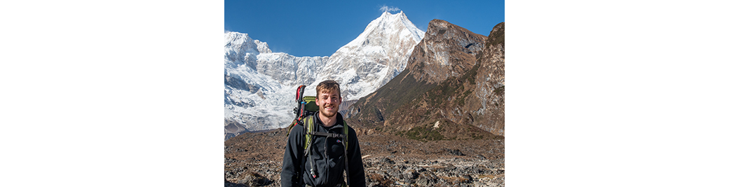1040px_Manaslu-Peak.jpg
